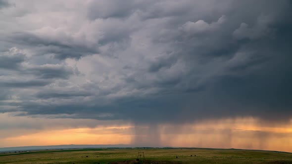 Timelapse of rain falling from storm cell over the plains in South Dakota