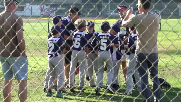 A little league baseball boys team.