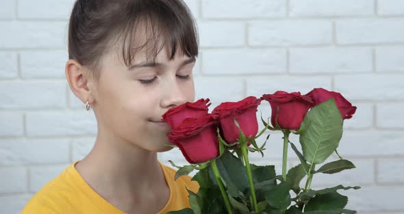 Congratulating Roses for Child