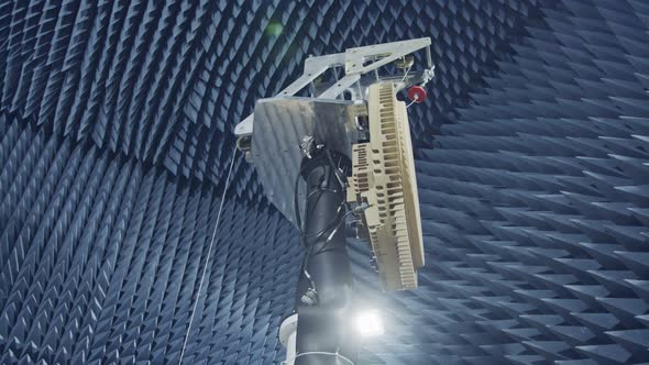 Testing a of a Radar in an anechoic chamber