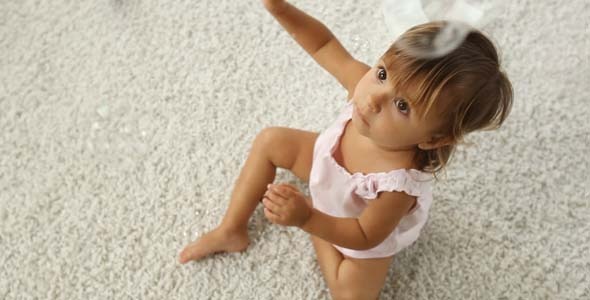 Catching Soap Bubbles alt