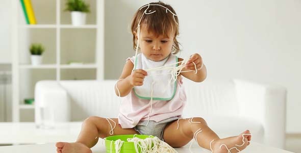 Child In Spaghetti alt