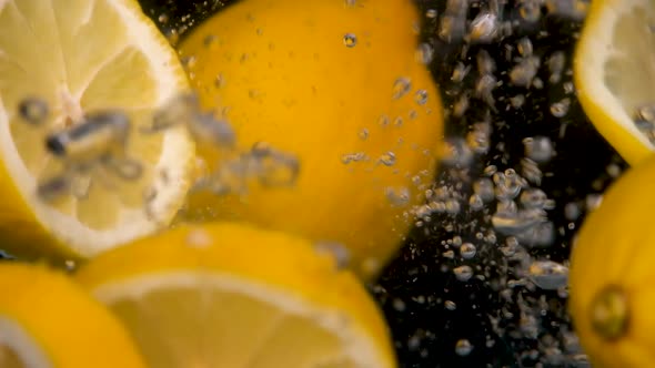 Lemon Splash in Water