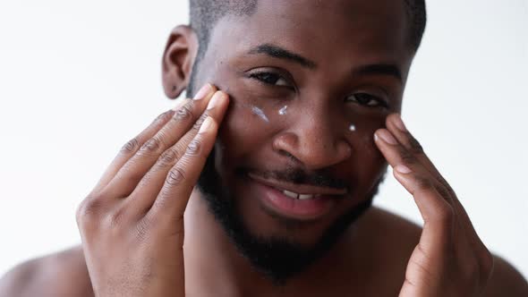 Man Skincare Face Moisturizing