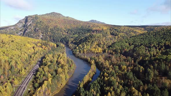 View Railway Mountain River Flowing Along Forest Distance Horizon Mountains Trees