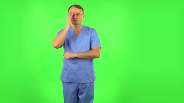 Medical Man Thinks About Something, No Idea. Green Screen