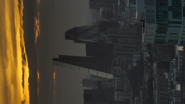 Vertical Video Timelapse of the Skyline of London