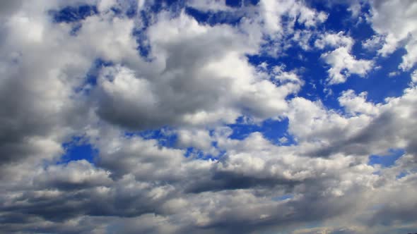 Fast Moving Clouds on the Sky