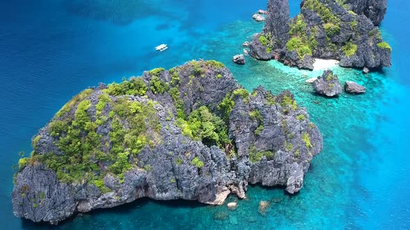 Aerial reveal of beautiful El Nido, Palawan, Philippines