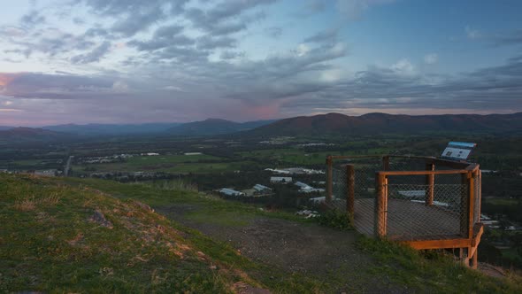 4k Timelapse of Golden Hour from Huon Hill Lookout Parklands in Albury Wodona, Australia