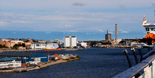 The Ship Comes Into Seaport