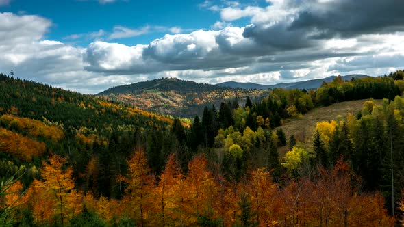 Autumn scenery in the mountains.