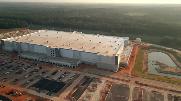 Amazon Warehouse Development In Tallahassee Florida Near Completion