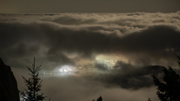 Endless Time Lapse of Fog Over City During the Night -LOOP 