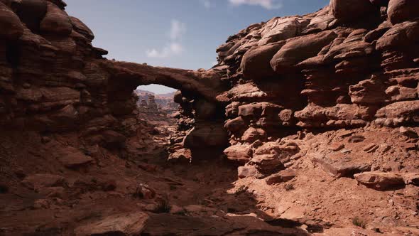 Red Stone Arch in Grand Canyon Park