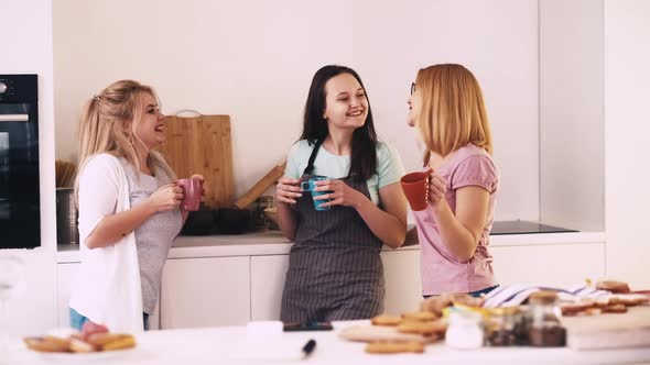 Female Roommates Dormitory Breakfast Woman Kitchen