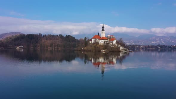 Bled Lake and Marijinega Vnebovzetja Church