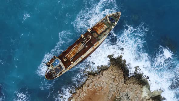 Shipwreck Wreck Sunken Ship in the Sea or Ocean Environmental Disaster Concept Old Rusty Ship in