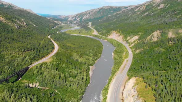 4K Drone Video of Chulitna River, Alaska Railroad and Parks Highway Route 3 near Denali National Par