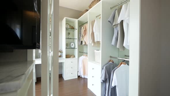 White and Stylish Walk-In Closet Decoration Idea