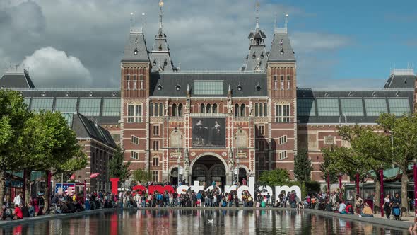 Timelapse of people near Rijksmuseum, Amsterdam