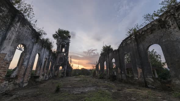 Timelapse sunrise Church Of The Sacred Heart Of Jesus