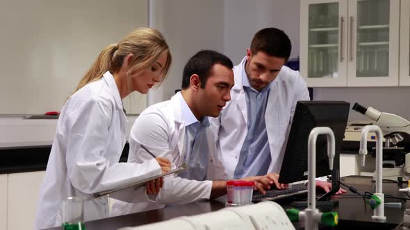 Young Scientists Working Together in the Lab alt