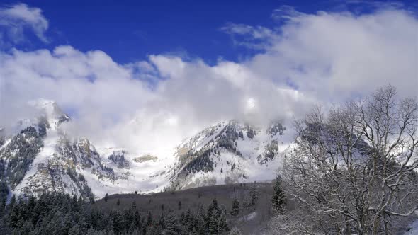 Mount Timpanogos winter morning time-lapse.