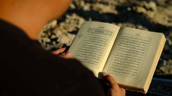 Quran Outdoors