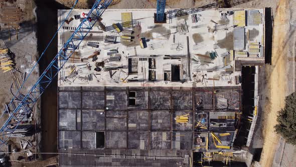 Crane And Workers On The Construction Site alt