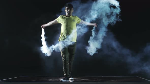 Color Smoke Dance alt