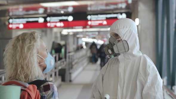 Controling People's Temperature and Health at the Entrance To Airport, Railway Station or