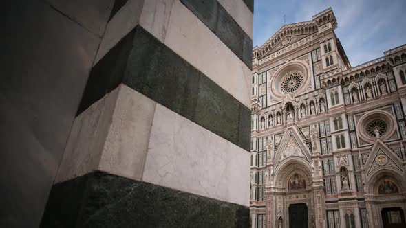 Florence Cathedral in the Piazza del Duomo 04
