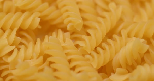 Dry raw fusilli