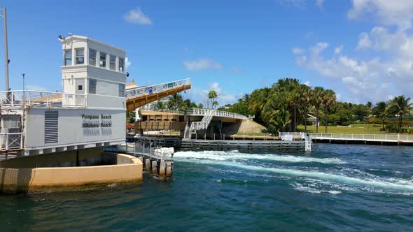 Pompano Beach Inlet Bridge Closing. 4k Aerial Drone Video