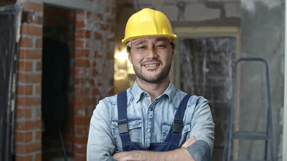 Young Builder Posing alt