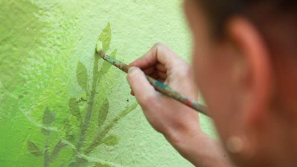 Woman Draws a Tree alt