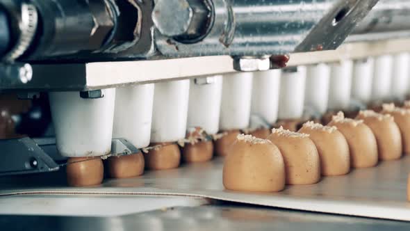 Fudge Sweets Are Getting Manufactured By a Machine