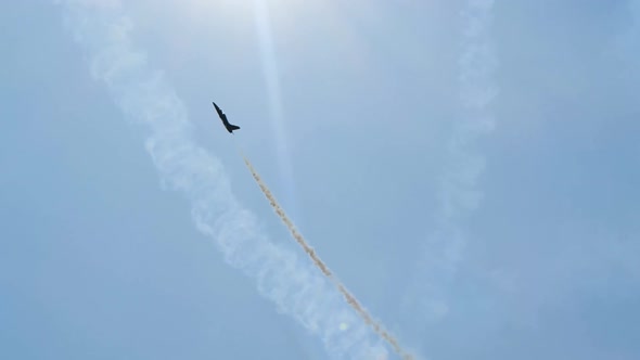 Su-35 Aircraft Is Flying Up To Space As Rocket Breaking Clouds To Reach Stars.