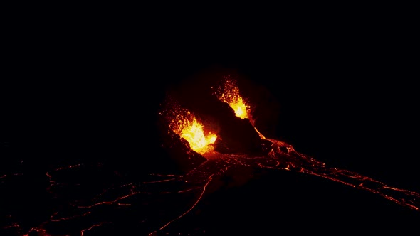 Icelandic Volcano Geldingardalur Fagradalsfjall at night