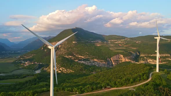 Flying around the wind turbines