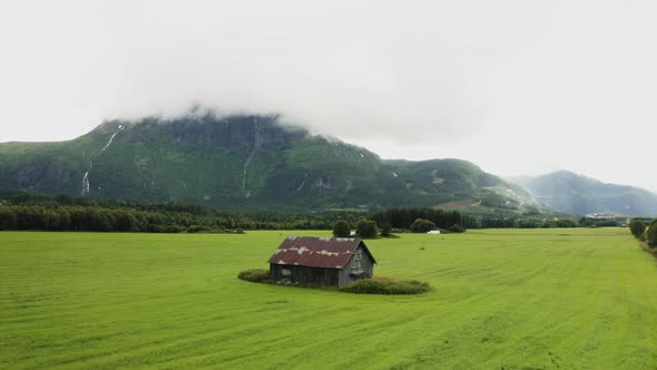 Aerial parallax shot around an abandoned barn in rural Hemsedal, Norway.