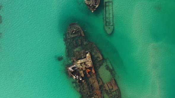 Topdown fly over, drone footage, Moreton Island Shipwrecks, Stunning clear water, artificial reef, Q