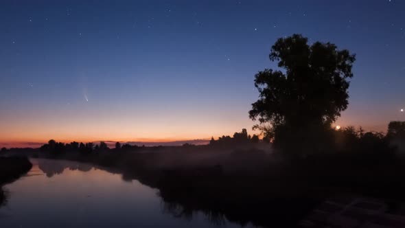 Comet Neowise C2020 F3 at Sunet Over the River