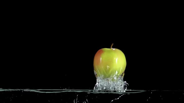 Redgreen Apple is Bouncing From the Water with Big Splashes