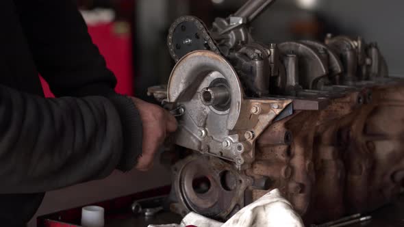 Engine Block Renovation And Repair In Auto Repair Shop 4