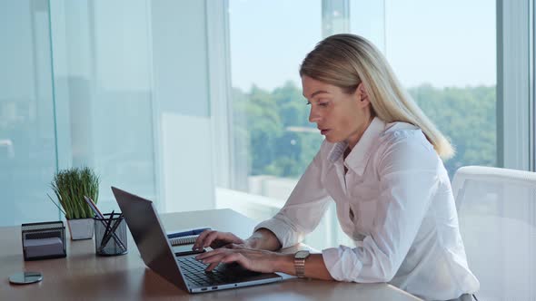 Portrait Businesswoman Receiving Email with Bad News Feeling Frustrated