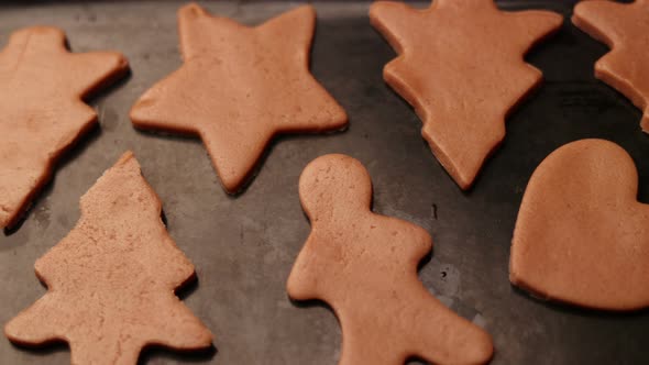 Baking Christmas Gingerbread Cookies 3