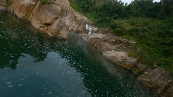 Vuelo Cinematico en el Charco Los Morones en Utuado Puerto Rico, Rio Hermoso 1. Cinematic Flight in