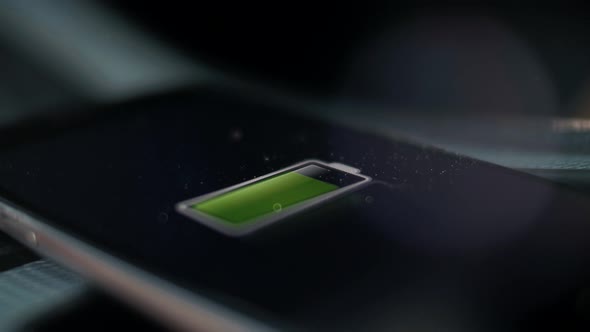 The smartphone battery runs out. Phone Battery Charge Indicator